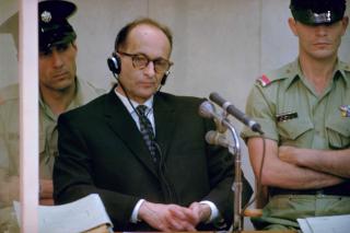 DANS LE SILLAGE D’ARENDT : LA BANALITE DU MAL