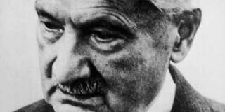 DANS LE SILLAGE DE HEIDEGGER : UN FETICHISME LINGUISTIQUE