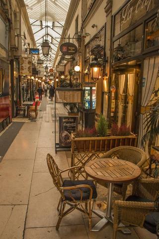 LE RECUEIL DE PARIS : DE PASSAGE EN PASSAGE