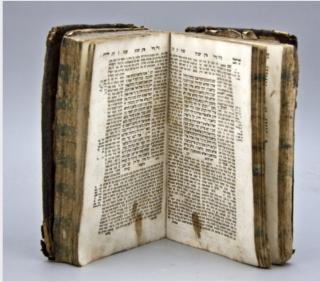 LE CHANT DU LIVRE : LE RAVALEMENT TALMUDIQUE