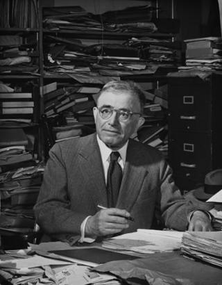 DANS LE SILLAGE DE WOLFSON : L’AUTEUR IMPLICITE