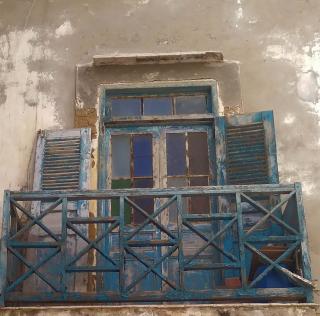 ALBUM DU MONDE : LE BALCON DES DISPARUS